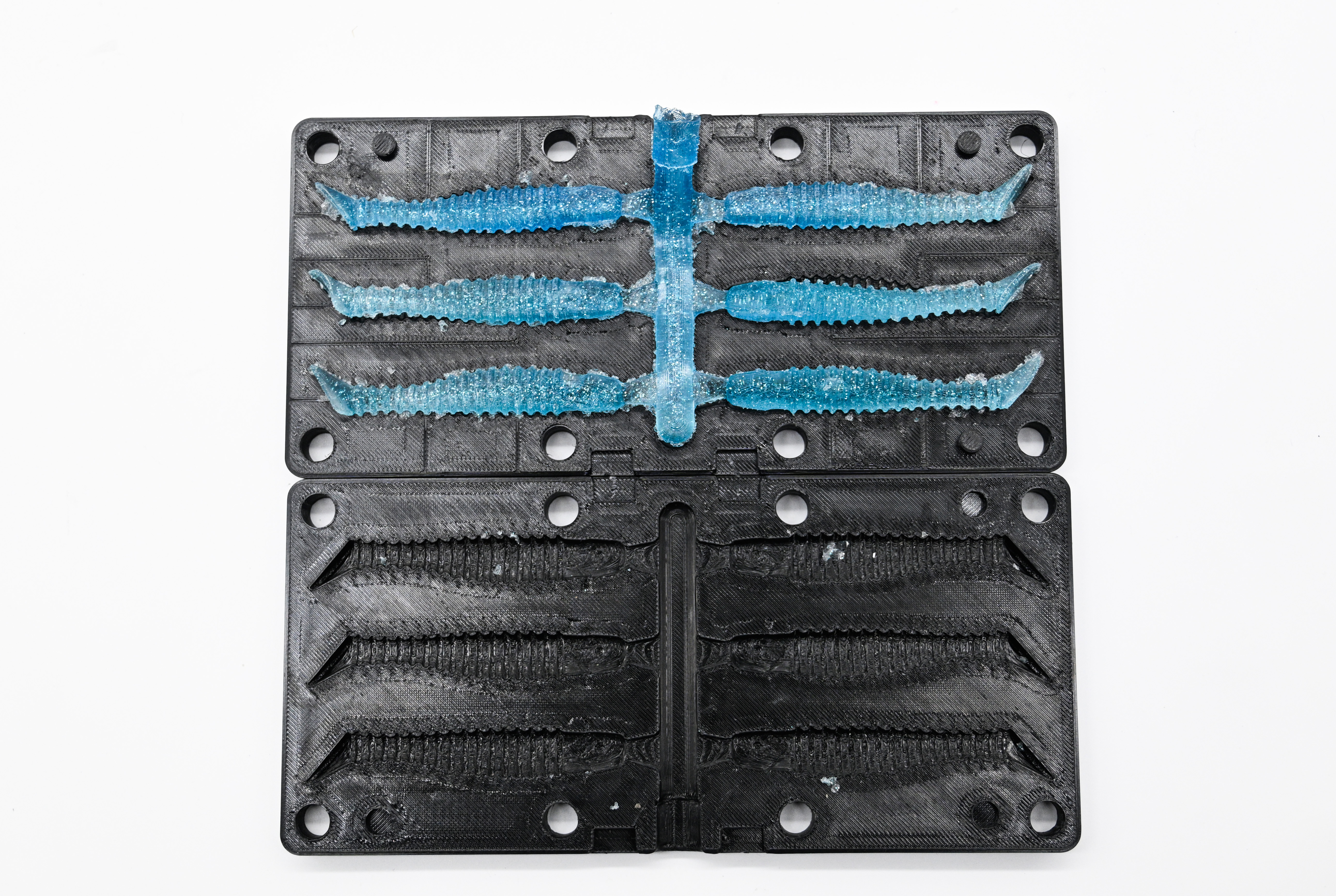 Ribbed Paddle Tail Swimbait-3inch(Six-hole) image 2