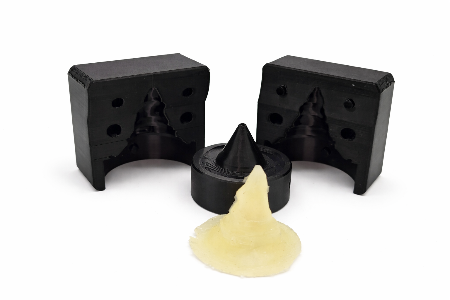 Witch Hat image 3